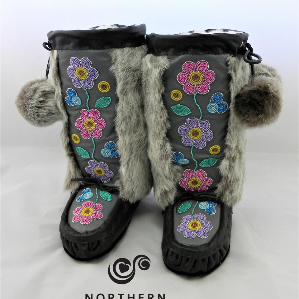 Full panel Metis-style floral beading