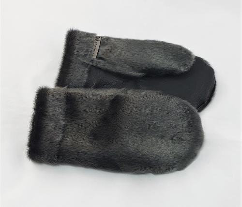 sealskin, seal fur, seal mitts, leather mitts, fur mitts