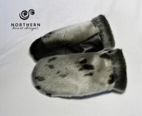 sealskin, seal fur, seal mitts, leather mitts, fur mitts