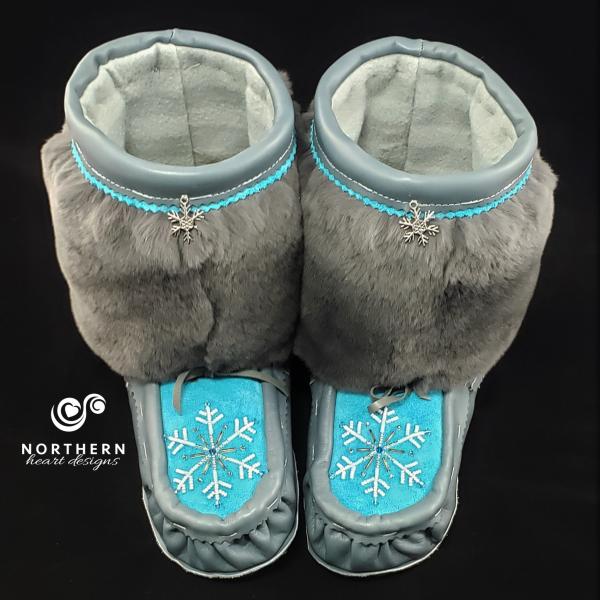 mukluk boots DIY pattern and tutorial