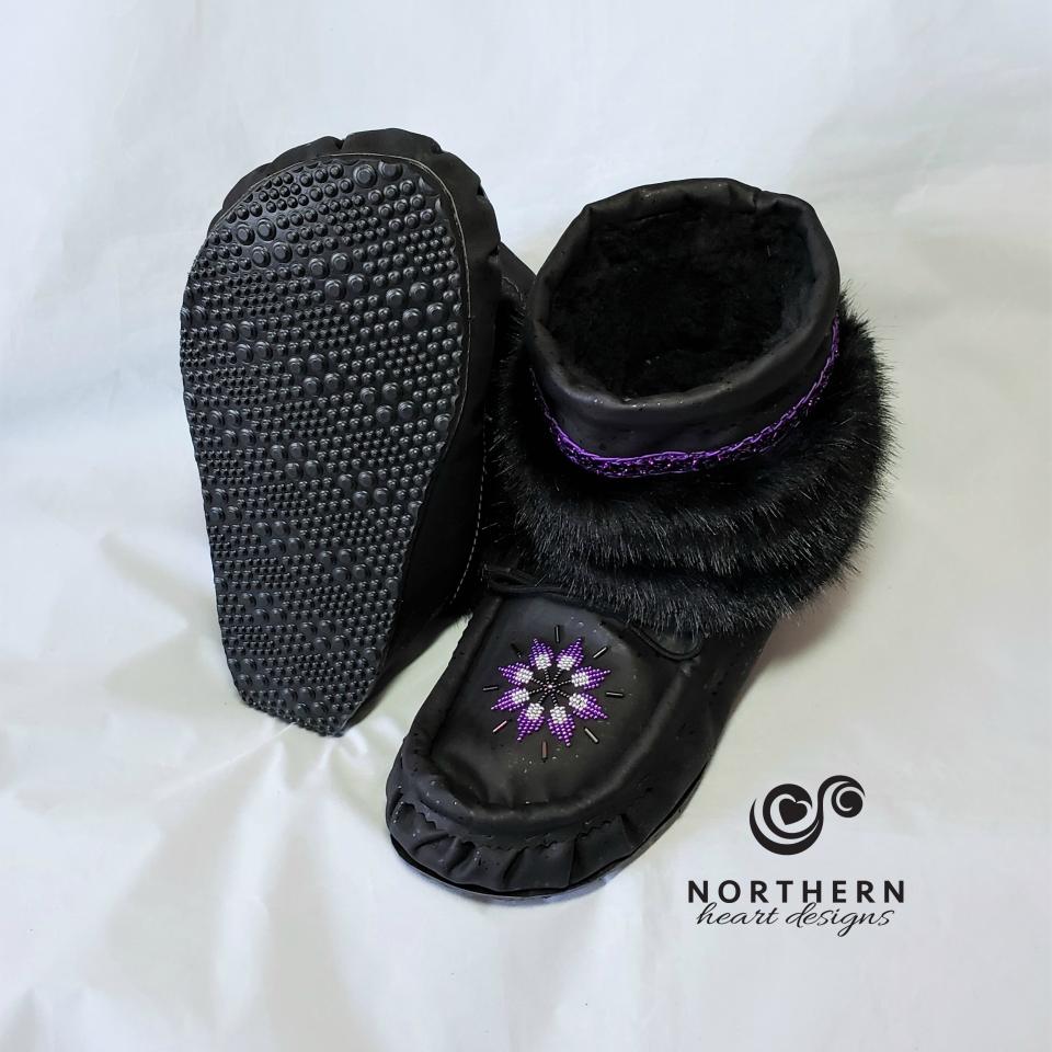 Shorty Mukluks, vegan line materials