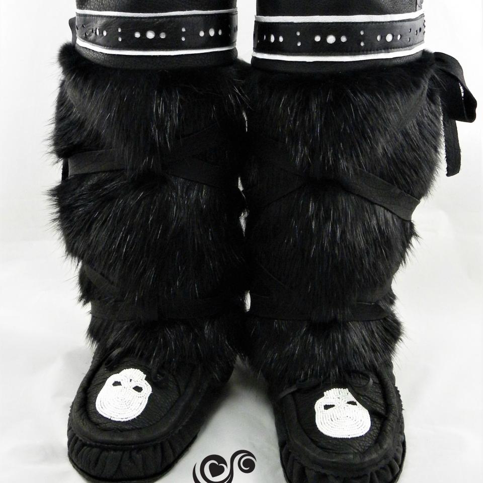 Wrap-around style mukluks