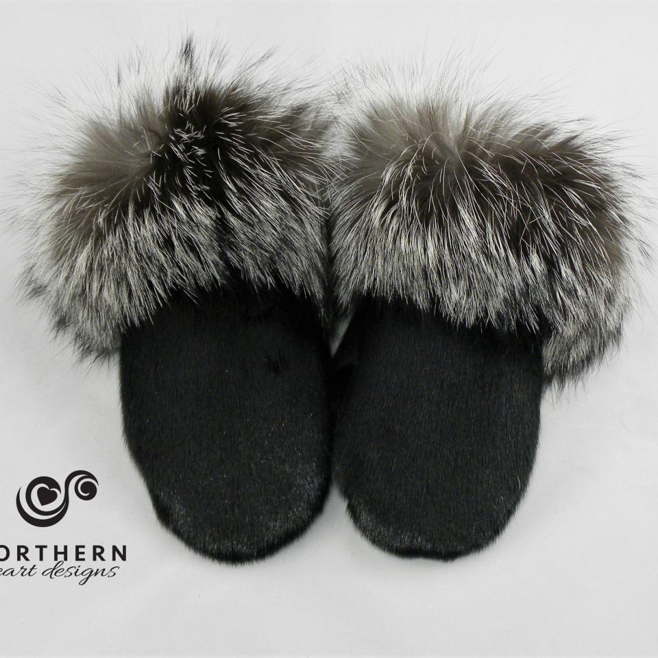 seal mitts with silver fox fur cuff