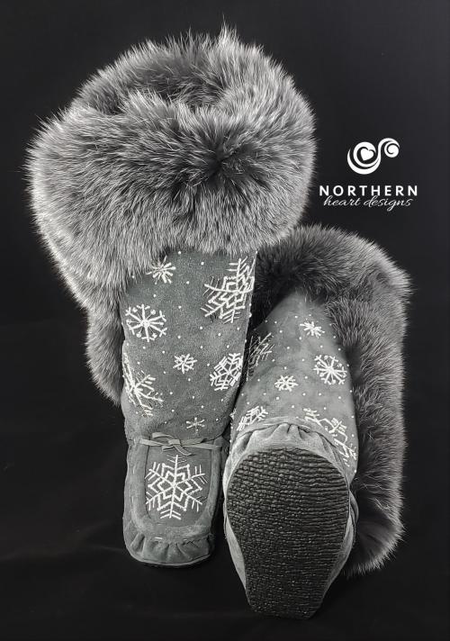 mukluks, beaded mukluks, leather fur boot, fox fur mukluks