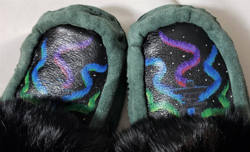 Handmade moccasin slippers, Northern Lights painted designs, Ladies 7-8.