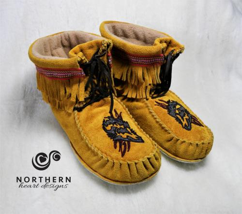 Scout moccasins, outdoor moccasins, leather moccasins, fringe, lace