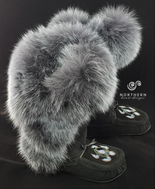 Drop-side cuff All Leather Mukluks